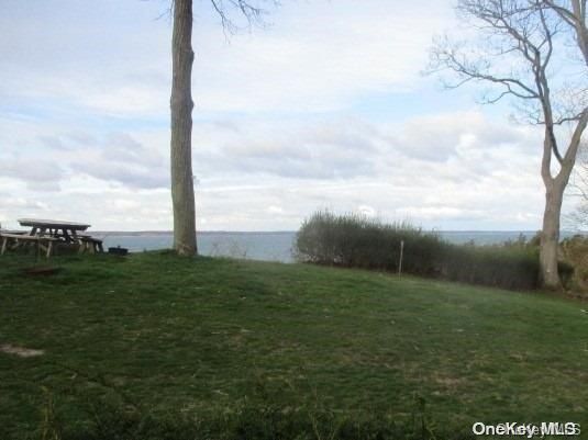 Backyard, Exterior, Lake