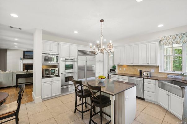 Chandelier, Interior, Kitchen, Pendant Lights, Recessed Lighting, Stainless Steel Appliances