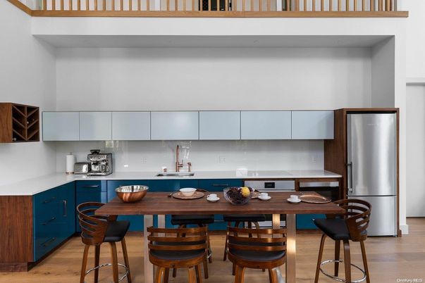 Dining room, Interior, Kitchen, Stainless Steel Appliances, Wood Texture Flooring