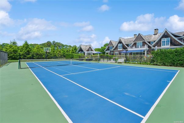 Exterior, Tennis Courts