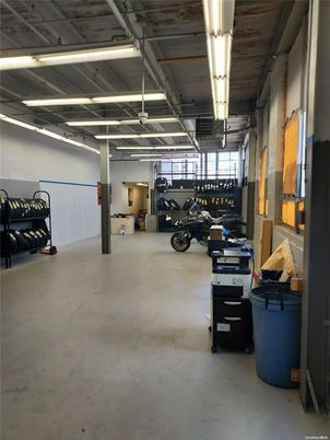 Garage, Interior
