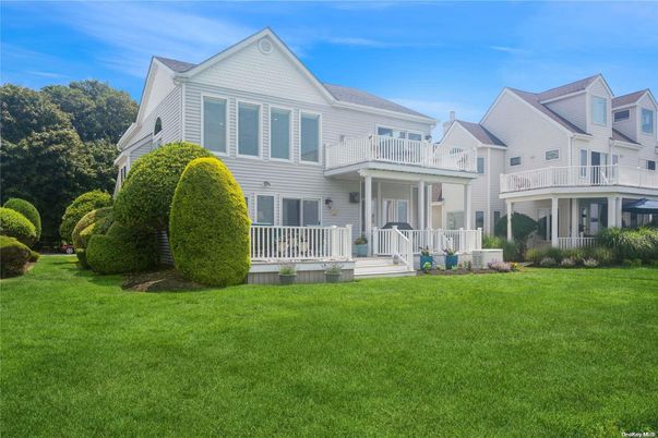 Backyard, Exterior, Facade, Farmhouse