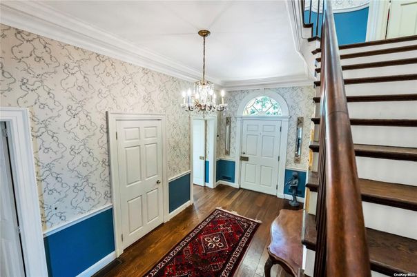 Chandelier, Interior, Wood Texture Flooring