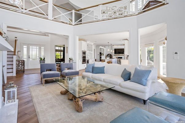 Interior, Kitchen, Living room, Pendant Lights, Wood Texture Flooring