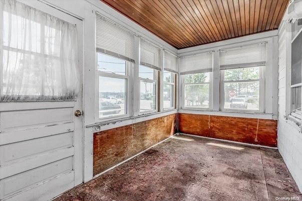Interior, Sun Room, Wooden Ceilings