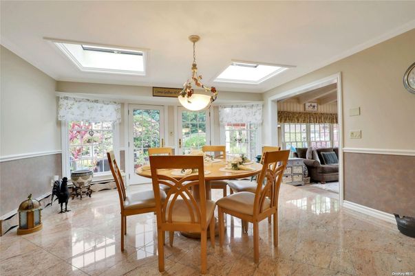 Dining room, Interior, Pendant Lights