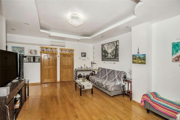 Chandelier, Interior, Recessed Lighting, Wood Texture Flooring