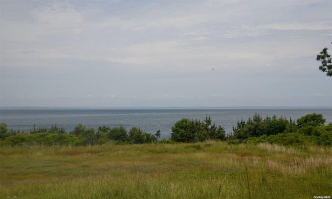 Exterior, Lake