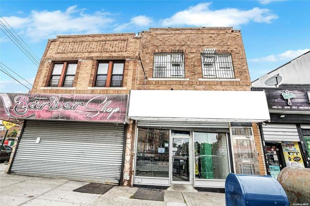 Exterior, Facade, Brick Facade, Rowhouse