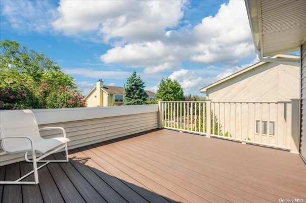 Exterior, Wood Texture Flooring