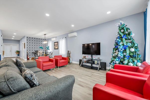 Dining room, Interior, Living room, Pendant Lights, Recessed Lighting, Wood Texture Flooring