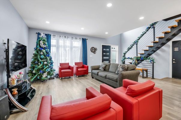 Interior, Living room, Recessed Lighting, Wood Texture Flooring
