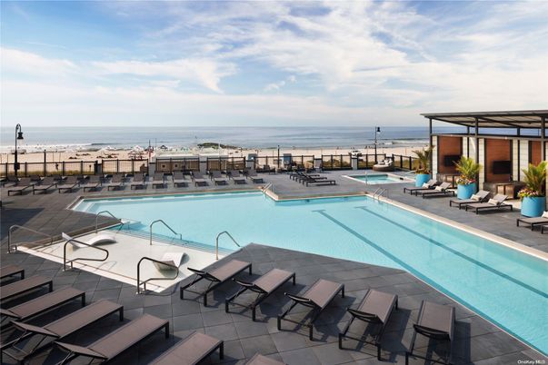 Exterior, Pool, Water
