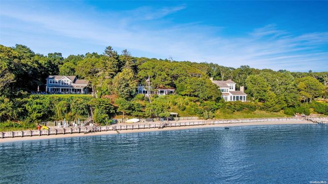 Exterior, Lake