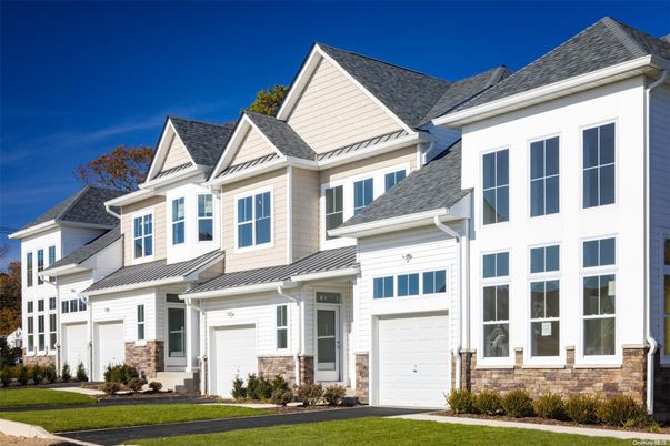 Attached, Exterior, Facade, Farmhouse