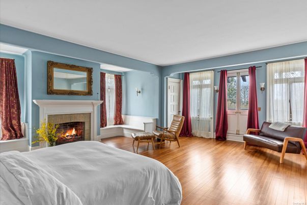Bedroom, Fireplace, Interior, Wood Texture Flooring