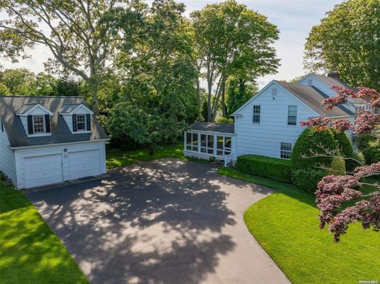 Detached Garage, Exterior