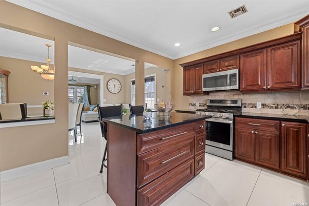 Chandelier, Dining room, Interior, Kitchen, Recessed Lighting, Stainless Steel Appliances