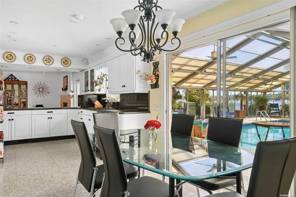 Chandelier, Dining room, Interior, Kitchen, Recessed Lighting