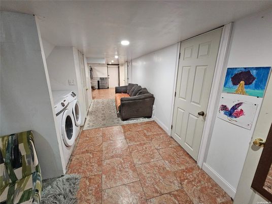 Interior, Recessed Lighting, Utility Closets, Washer