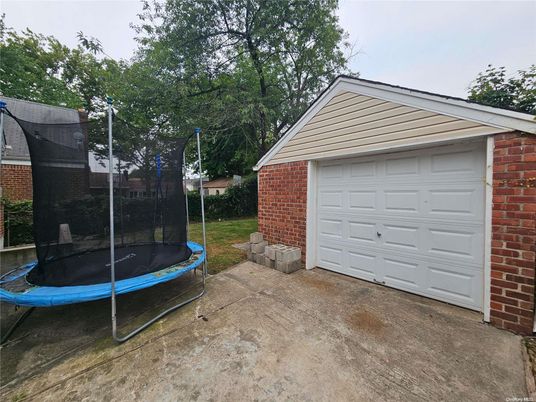 Detached Garage, Exterior, Playground