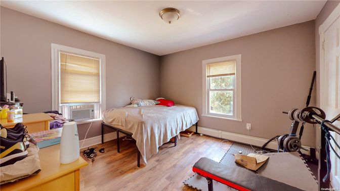 Bedroom, Fitness Equipment, Interior, Wood Texture Flooring