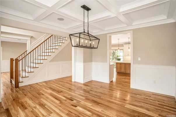 Empty room, Interior, Pendant Lights, Wood Texture Flooring