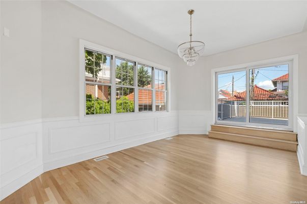 Chandelier, Empty room, Interior, Wood Texture Flooring