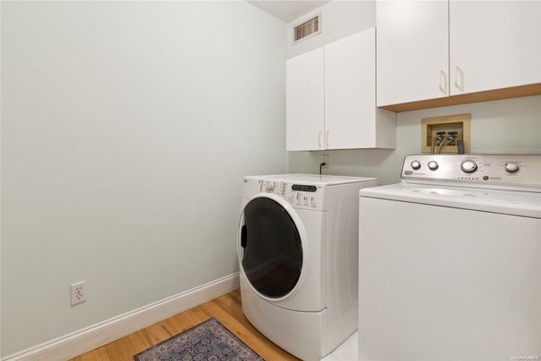 Interior, Washer, Wood Texture Flooring