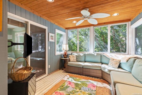 Interior, Living room, Recessed Lighting, Sun Room, Wooden Ceilings, Wood Texture Flooring