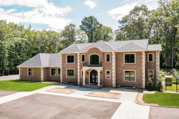 Exterior, Facade, Brick Facade, French Provincial