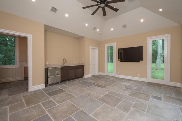 Empty room, Interior, Kitchen, Recessed Lighting