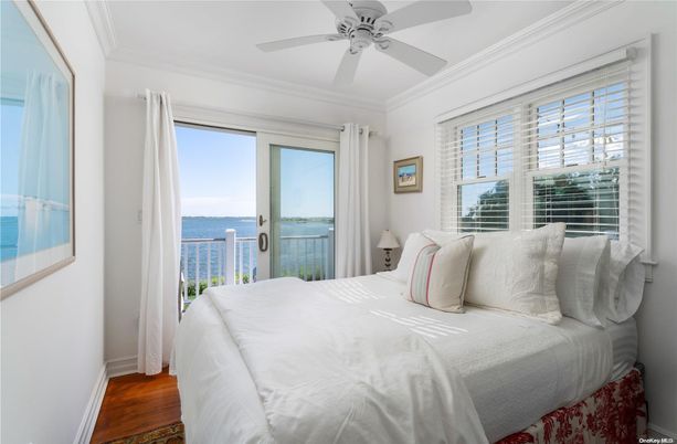 Bedroom, Interior, Water, Wood Texture Flooring