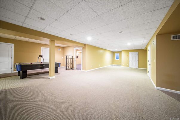 Game Room, Interior, Recessed Lighting