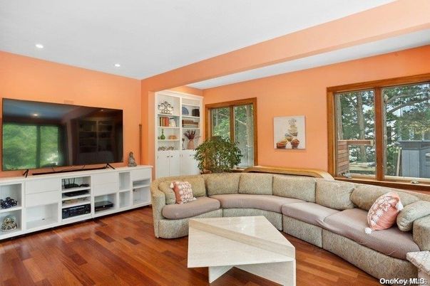 Interior, Living room, Recessed Lighting, Wood Texture Flooring