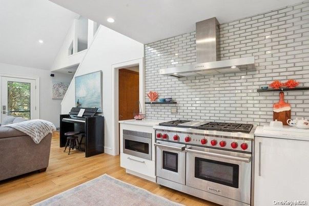 Interior, Kitchen, Piano, Recessed Lighting, Stainless Steel Appliances, Wood Texture Flooring
