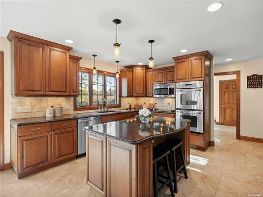 Interior, Kitchen, Pendant Lights, Recessed Lighting, Stainless Steel Appliances