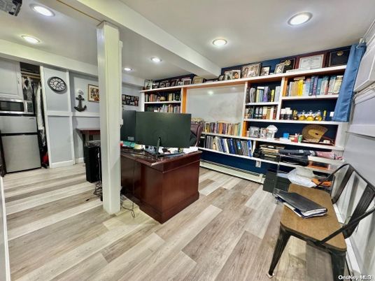 Home Office, Interior, Recessed Lighting, Wood Texture Flooring