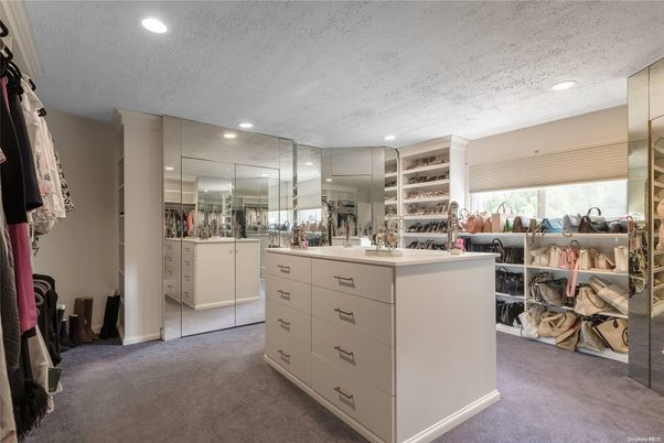 Interior, Recessed Lighting, Walk-in Closets