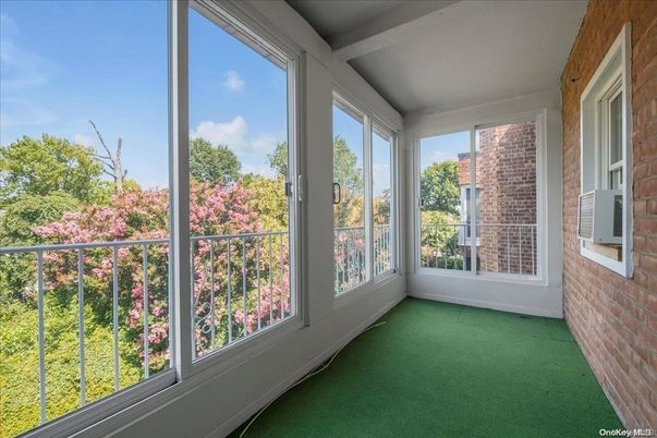 Empty room, Interior, Stone Walls, Sun Room