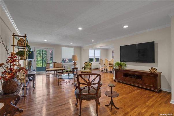 Dining room, Interior, Living room, Recessed Lighting, Wood Texture Flooring