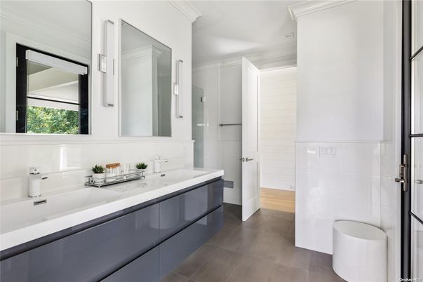 Bathroom, Dual Sink Vanities, Interior, Wood Texture Flooring