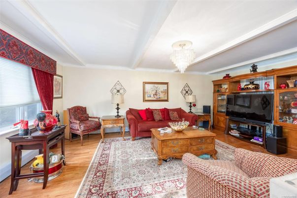 Chandelier, Interior, Living room, Wood Texture Flooring