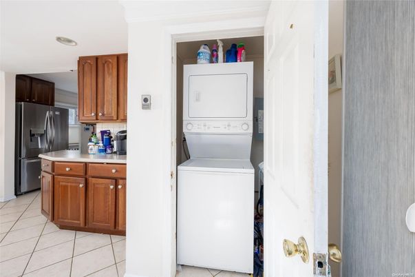 Interior, Kitchen, Recessed Lighting, Utility Closets, Washer