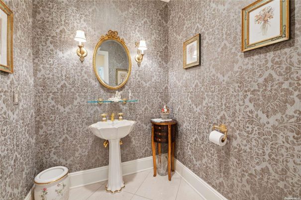 Bathroom, Interior