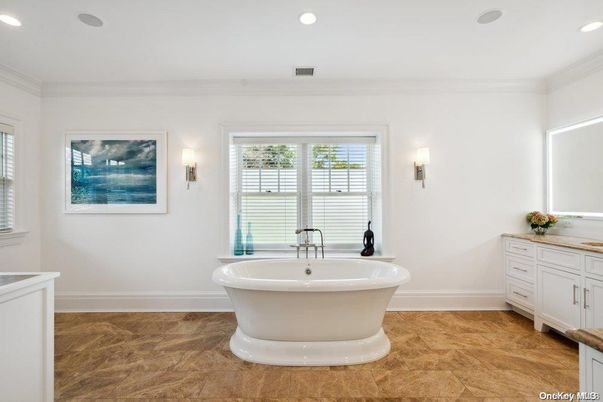Bathroom, Free Standing Baths, Interior, Recessed Lighting