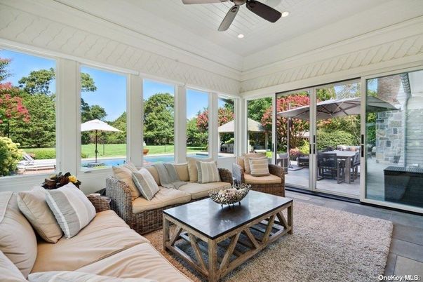 Interior, Living room, Recessed Lighting, Sun Room