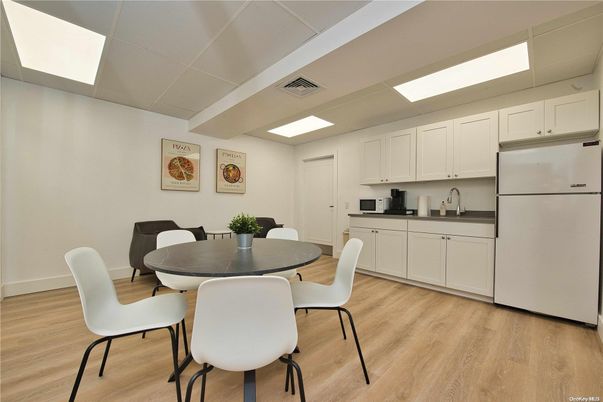 Dining room, Interior, Kitchen, Recessed Lighting, Wood Texture Flooring