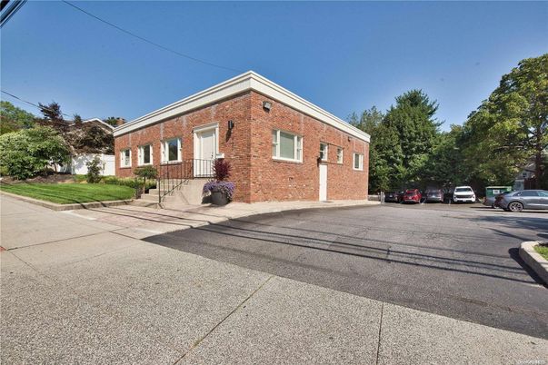 Exterior, Facade, Brick Facade, None