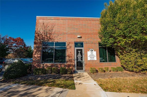 Exterior, Facade, Brick Facade, Highrise